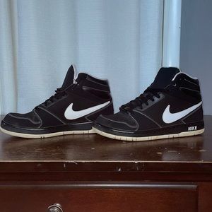 Nike Prestige IV High